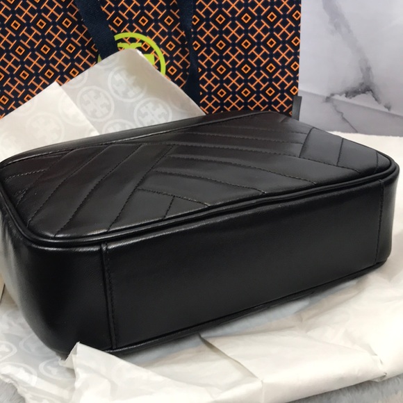 SOLD NWT TORY BURCH Alexa Stitch Camera - Picture 8 of 8